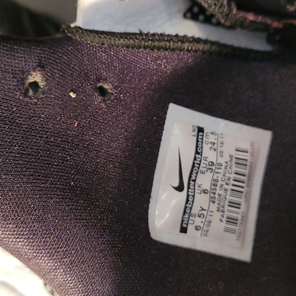 Nike 454580-110 Hyperfuse Black White Sneakers 6.5Y - Picture 7 of 10